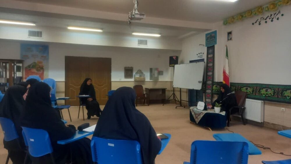 برگزاری دومین جلسه جهاد تبیین در مدرسه علمیه محلات