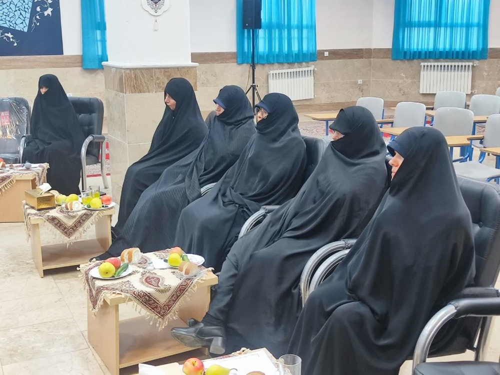 بازدید مدیر حوزه علمیه خواهران کشور  و هیأت همراه از مدرسه علمیه حضرت معصومه دماوند