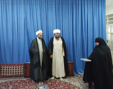 تصاویر/ بازدید مدیر حوزه علمیه خواهران استان مرکزی از مدرسه علمیه مهدیه خنداب