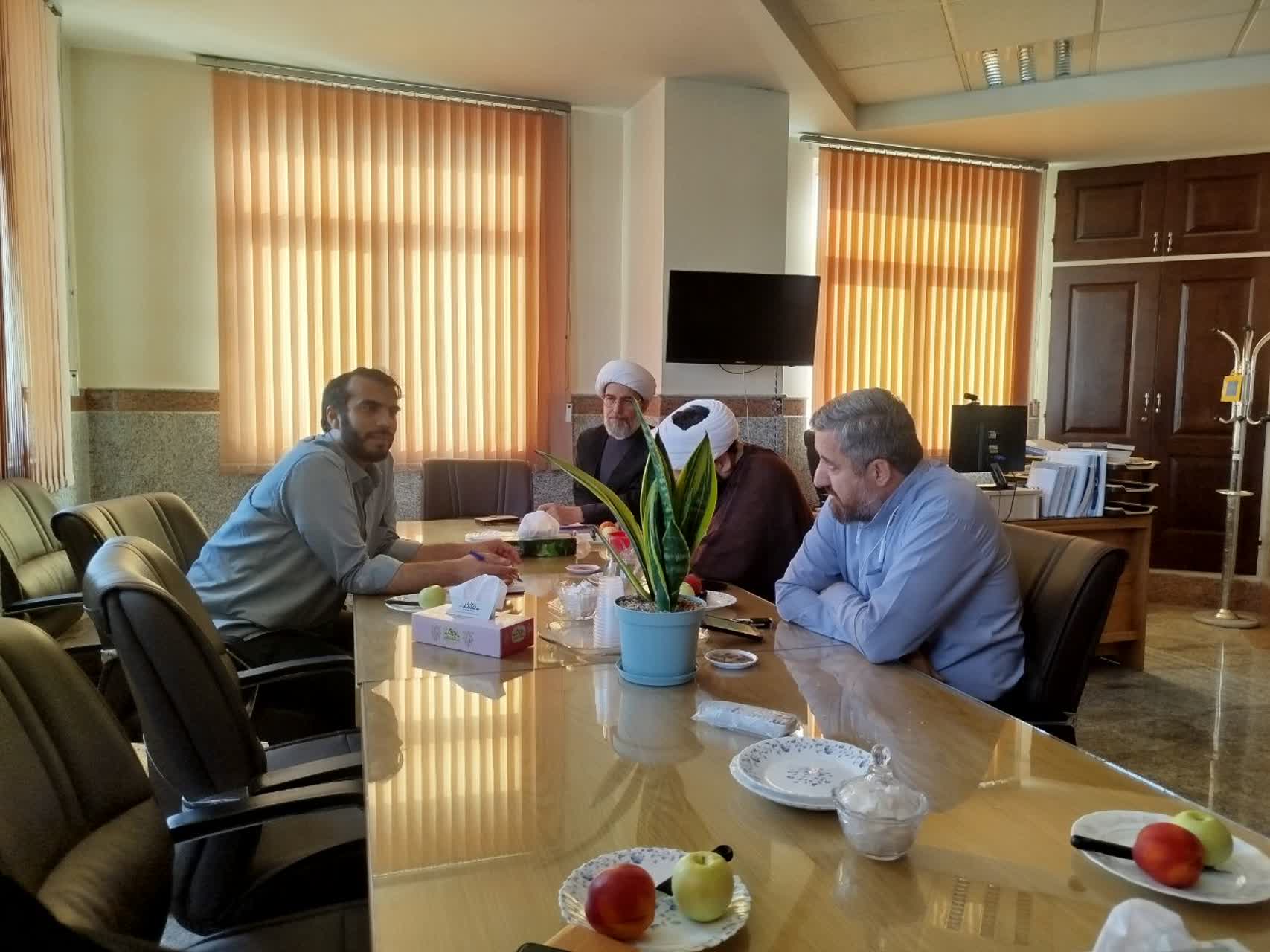 هم‌افزایی برای تعمیق فعالیت‌های قرآنی بانوان؛ طرح‌های جدید ستاد تدبر و حوزه‌های علمیه خواهران