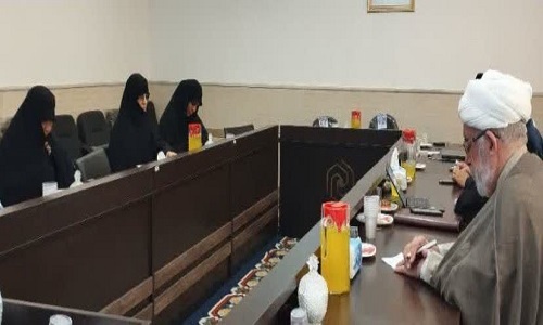 برگزاری جلسه کارگروه پایاننامههای سطح سه در مدرسه کریمه اهلبیت (س)