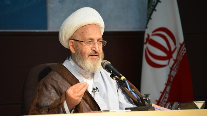 توصیه آیت‌الله سبحانی درباره ظاهر طلبه‌ها