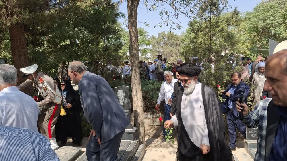 تجدید میثاق خواهران طلبه مدارس علمیه خواهران استان تهران با شهدای ۱۷ شهریور