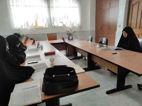 تصاویر/ مصاحبه داوطلبین حوزه در مدرسه علمیه تخصصی حضرت زینب کبری(س) رفسنجان