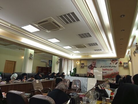 تصاویر/ برگزاری دوره توانا ویژه مبلغان بسیجی مدرسه علمیه حضرت زینب(س) کرمان