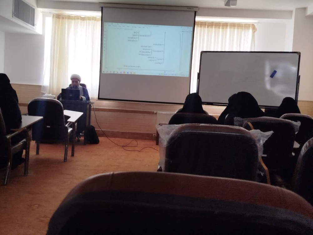 برگزاری کارگاه تخصصی «معین امام جماعت مساجد» ویژه بانوان مبلغ در میبد 