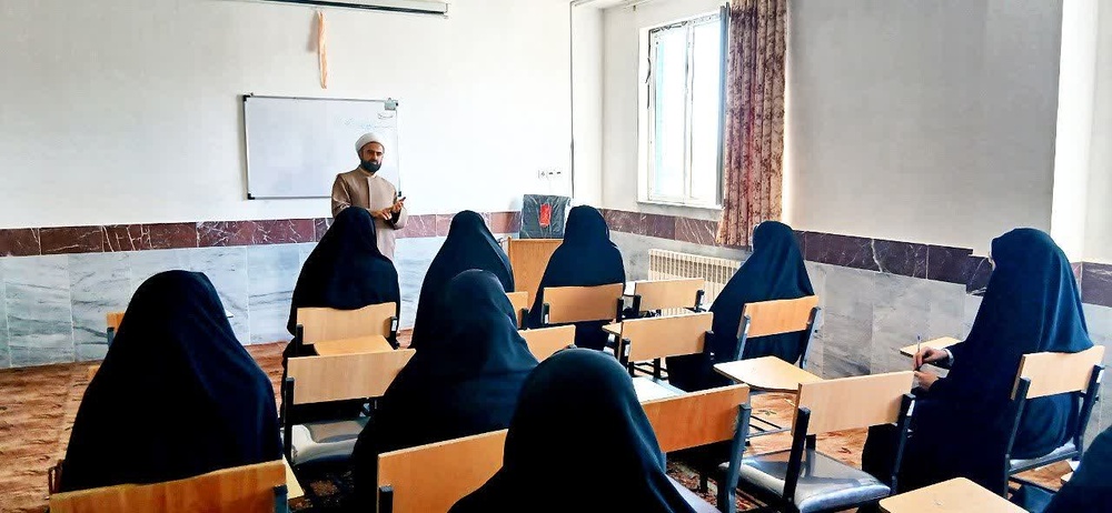 آغاز دوره آموزش تخصصی زبان انگلیسی با هدف تربیت مبلغ بین‌المللی 