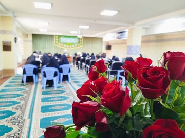 تصاویر/ افتتاحیه دوره اربعین تعالی در مدرسه علمیه ریحانه النبی(س) اراک