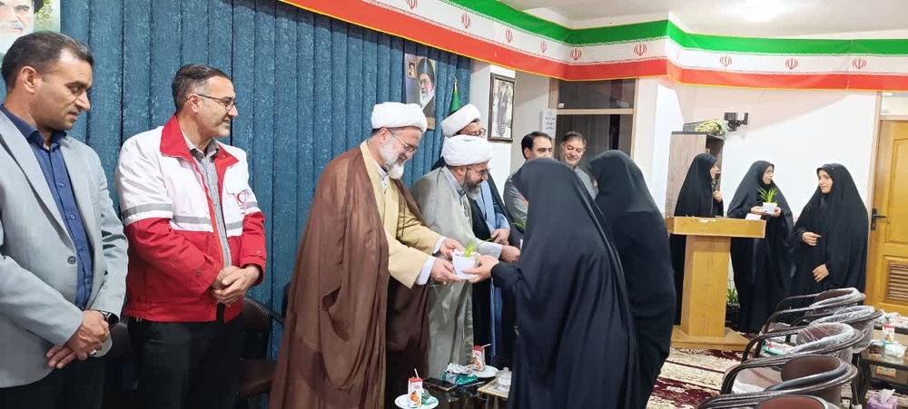 برگزاری آیین افتتاحیه سال تحصیلی جدید در مدرسه علمیه زینب کبری (س) ماهنشان