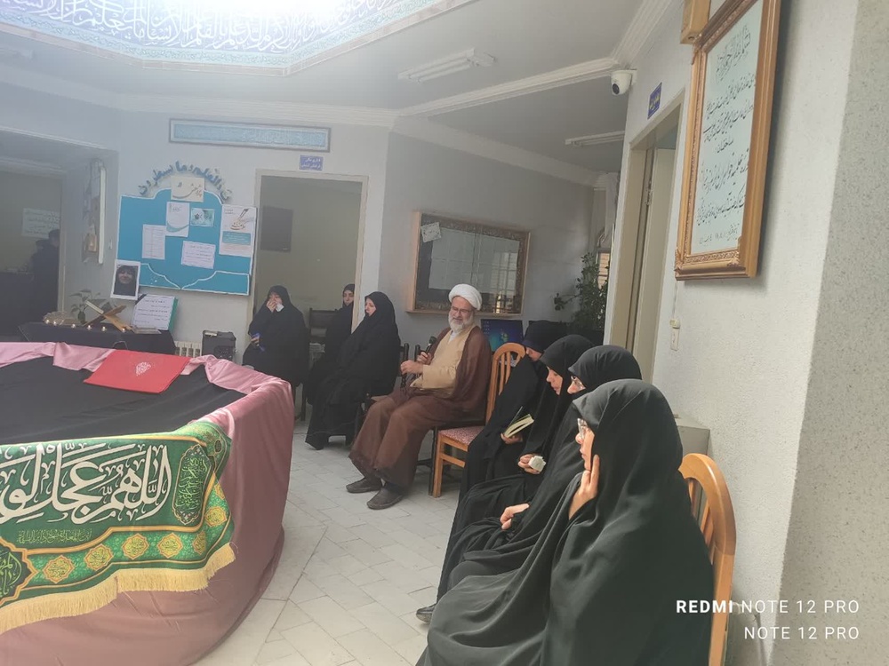 برگزاری مراسم بزرگداشت استاد فقید حوزه علمیه خواهران استان زنجان