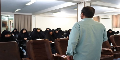 برگزاری نشست علمی «چراغ‌های روشن؛ نقش جامعه و خانواده در نجات جان‌ها» 