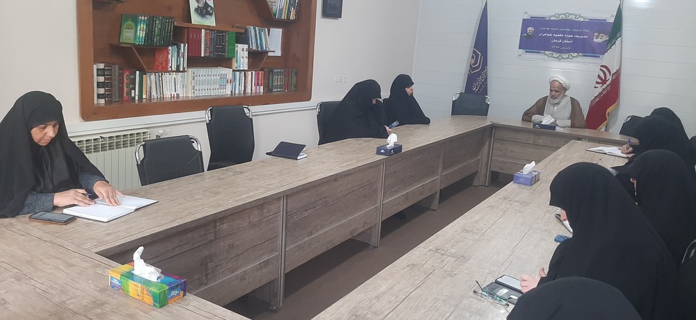 زندگی امام خمینی(ره) و رهبر معظم تجسم خطبه متقین است