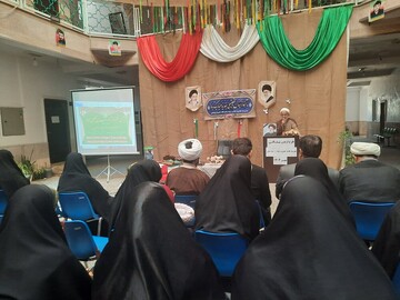 تصاویر/ همگامی علم و ایثار در مدرسه علمیه خواهران برازجان