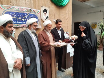 تصاویر/ همگامی علم و ایثار در مدرسه علمیه خواهران برازجان