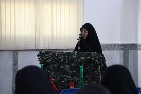 مراسم گرامیداشت هفته دفاع مقدس در مدرسه علمیه تخصصی فاطمیه کرمان