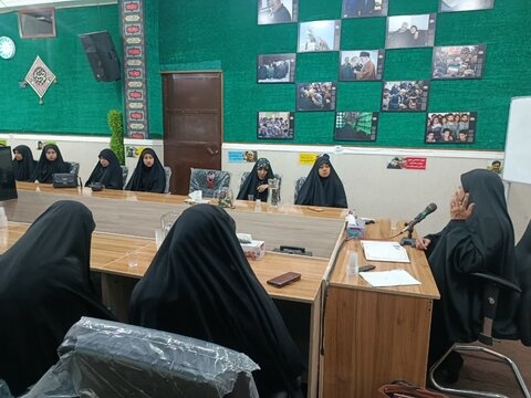 برگزاری کلاس‌های اربعین تعالی در مدرسه علمیه فاطمه الزهرا (س) بم