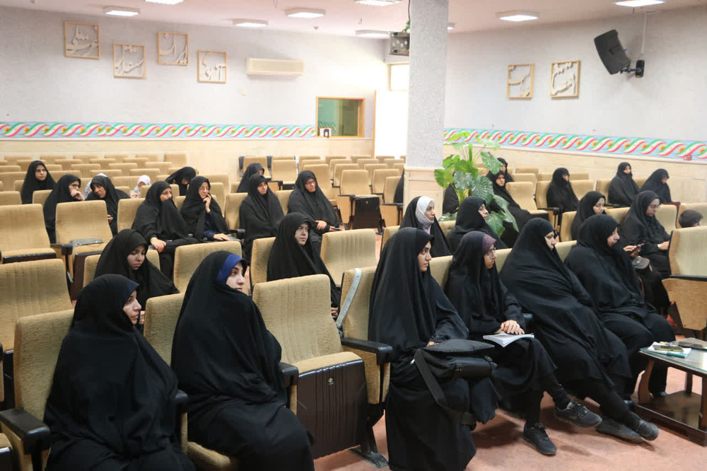 علم و تقوا؛ مسیر طلاب مدرسه فاطمه الزهرا(س) اردکان