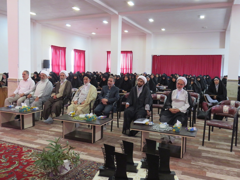 مدیران و معاونین مدارس در پیشرو و سرآمد بودن حوزه باید برنامه‌ریزی کنند