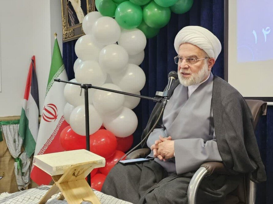 ضرورت افزایش دانش اجتماعی، حسن خلق و تسلط به علوم روز