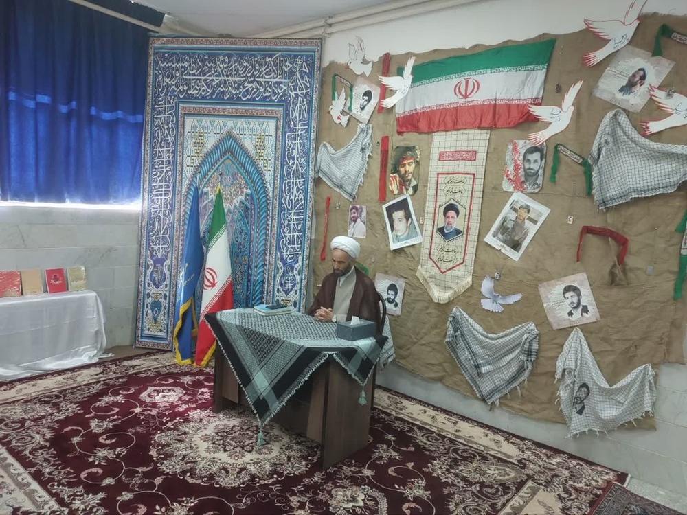 پیروزی ایران در دفاع مقدس نتیجه عنایت خداوند، رهبری معظم و مردم غیور است