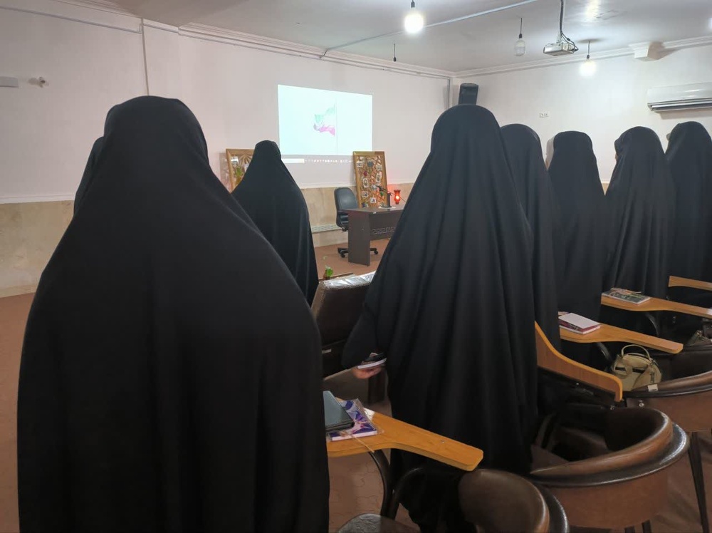 حوزه سنگر اخلاق و معنویت است