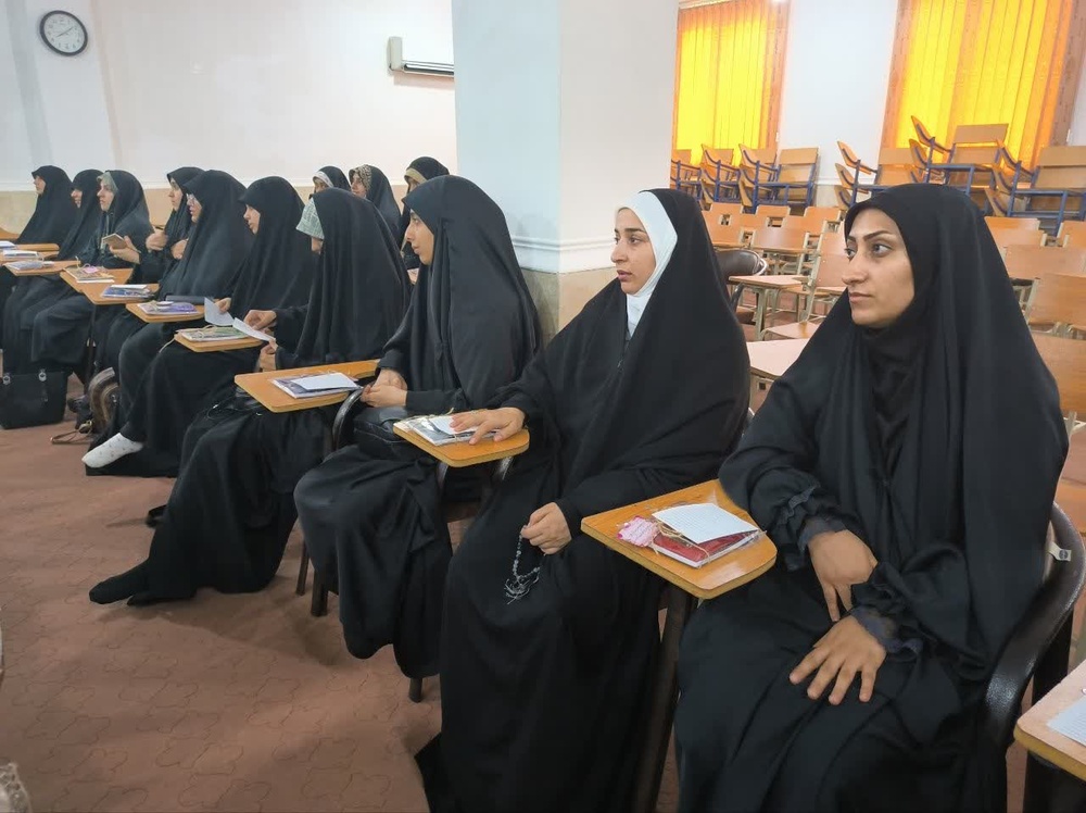 حوزه سنگر اخلاق و معنویت است