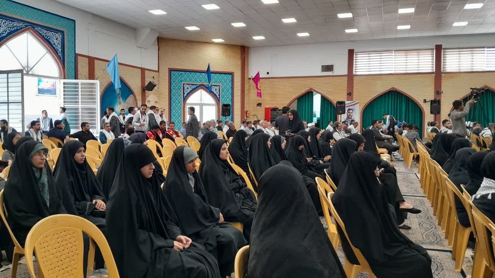 آرامش کشور مرهون خون شهدا و استقامت خانواده‌های آنان است