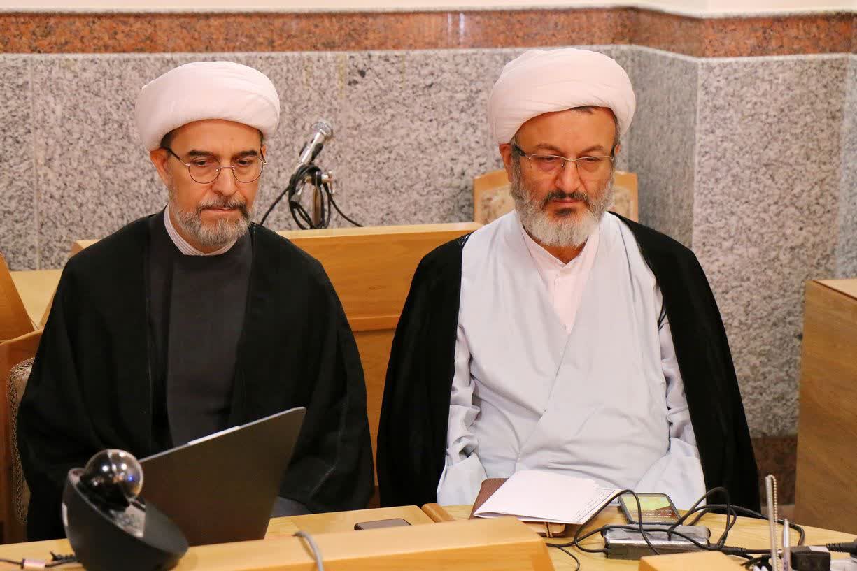 آغاز تدریس اندیشه اخلاقی امام خمینی(س) توسط رئیس انجمن علمی عرفان اسلامی ایران+ تصاویر