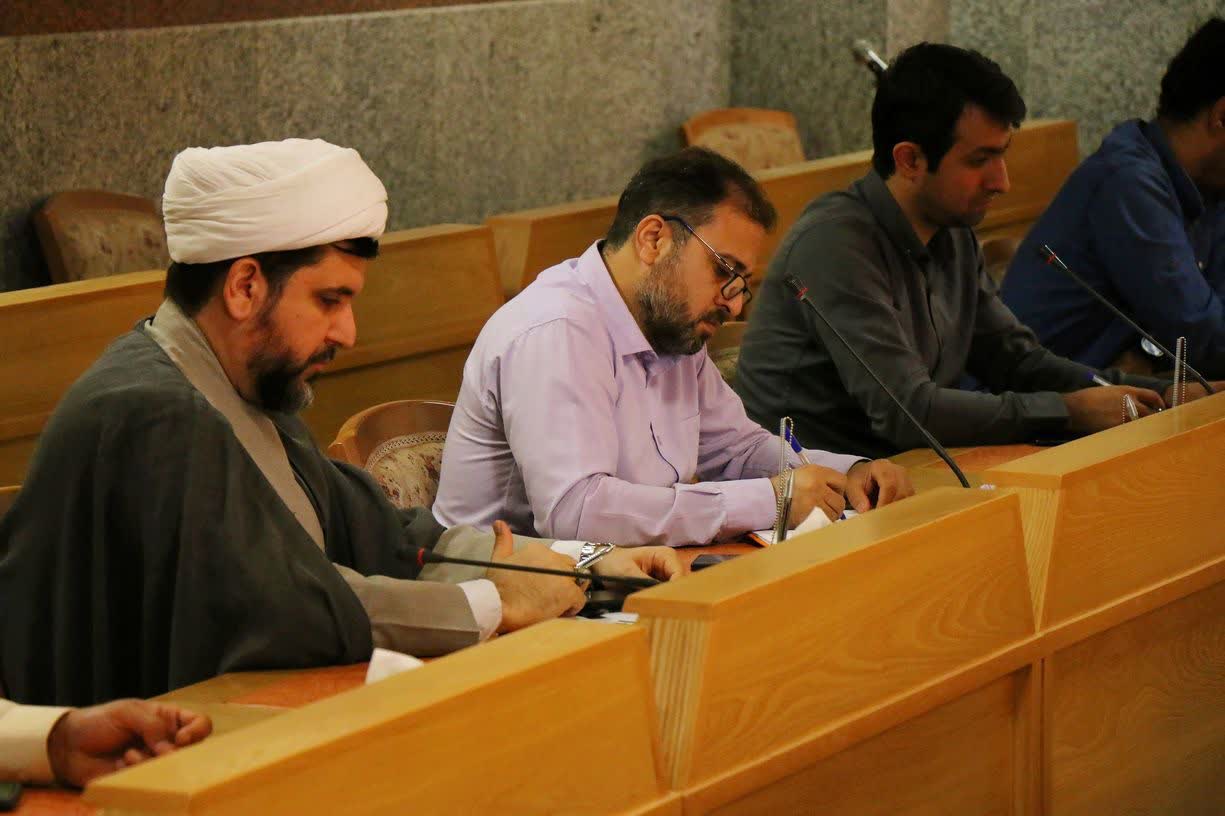 آغاز تدریس اندیشه اخلاقی امام خمینی(س) توسط رئیس انجمن علمی عرفان اسلامی ایران+ تصاویر