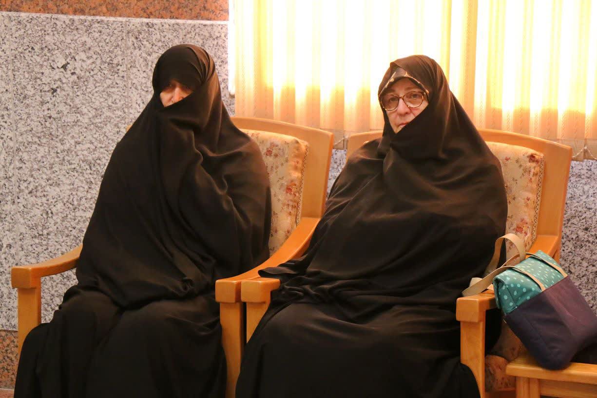 آغاز تدریس اندیشه اخلاقی امام خمینی(س) توسط رئیس انجمن علمی عرفان اسلامی ایران+ تصاویر