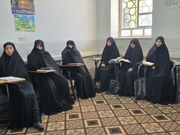 بازدید مدیر حوزه علمیه خواهران استان یزد از مدرسه علمیه معصومیه یزد+ تصاویر