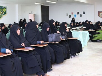 تصاویر/ برگزاری اولین سالگرد شهادت سیدحسن نصرالله در حوزه علمیه خواهران استان بوشهر