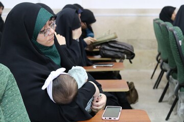 تصاویر/ برگزاری اولین سالگرد شهادت سیدحسن نصرالله در حوزه علمیه خواهران استان بوشهر