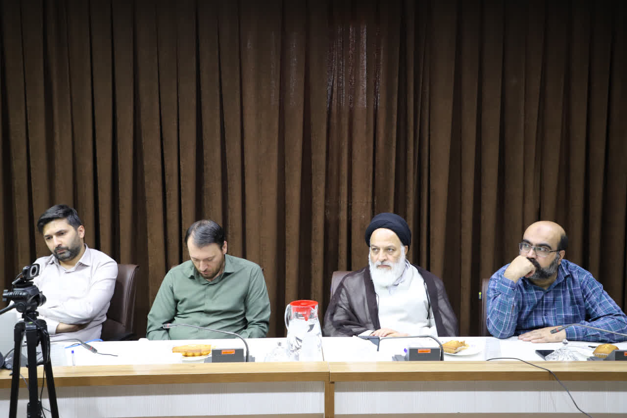 علم بدون عمل فایدهای ندارد/ مسیر سربلندی در امتحان الهی از طهارت نفس میگذرد