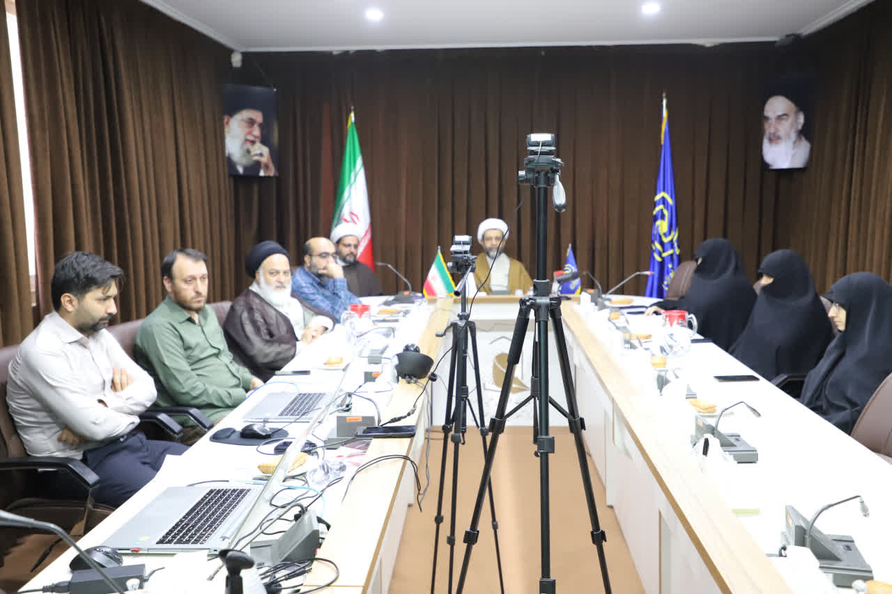 علم بدون عمل فایدهای ندارد/ مسیر سربلندی در امتحان الهی از طهارت نفس میگذرد