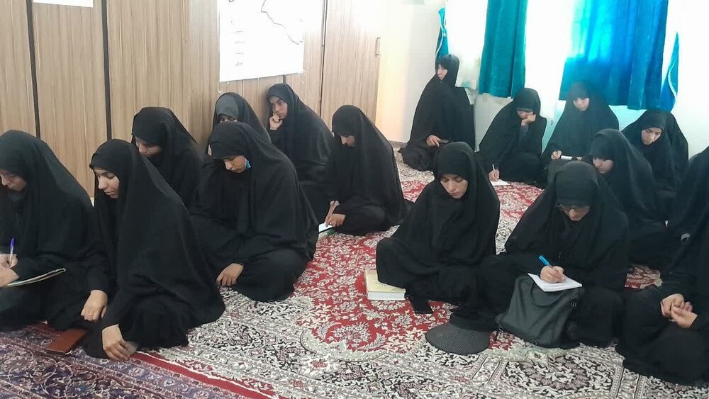 هر کس از جبهه ولایت عقب بماند، ناگزیر در جبهه باطل قرار خواهد گرفت