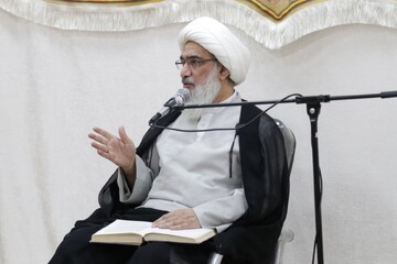 تصاویر/ اولین جلسه درس آیت الله صفایی بوشهری در حوزه علمیه خواهران بوشهر