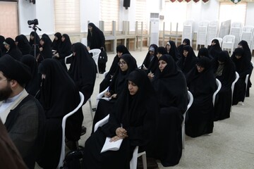 تصاویر/ اولین جلسه درس آیت الله صفایی بوشهری در حوزه علمیه خواهران بوشهر