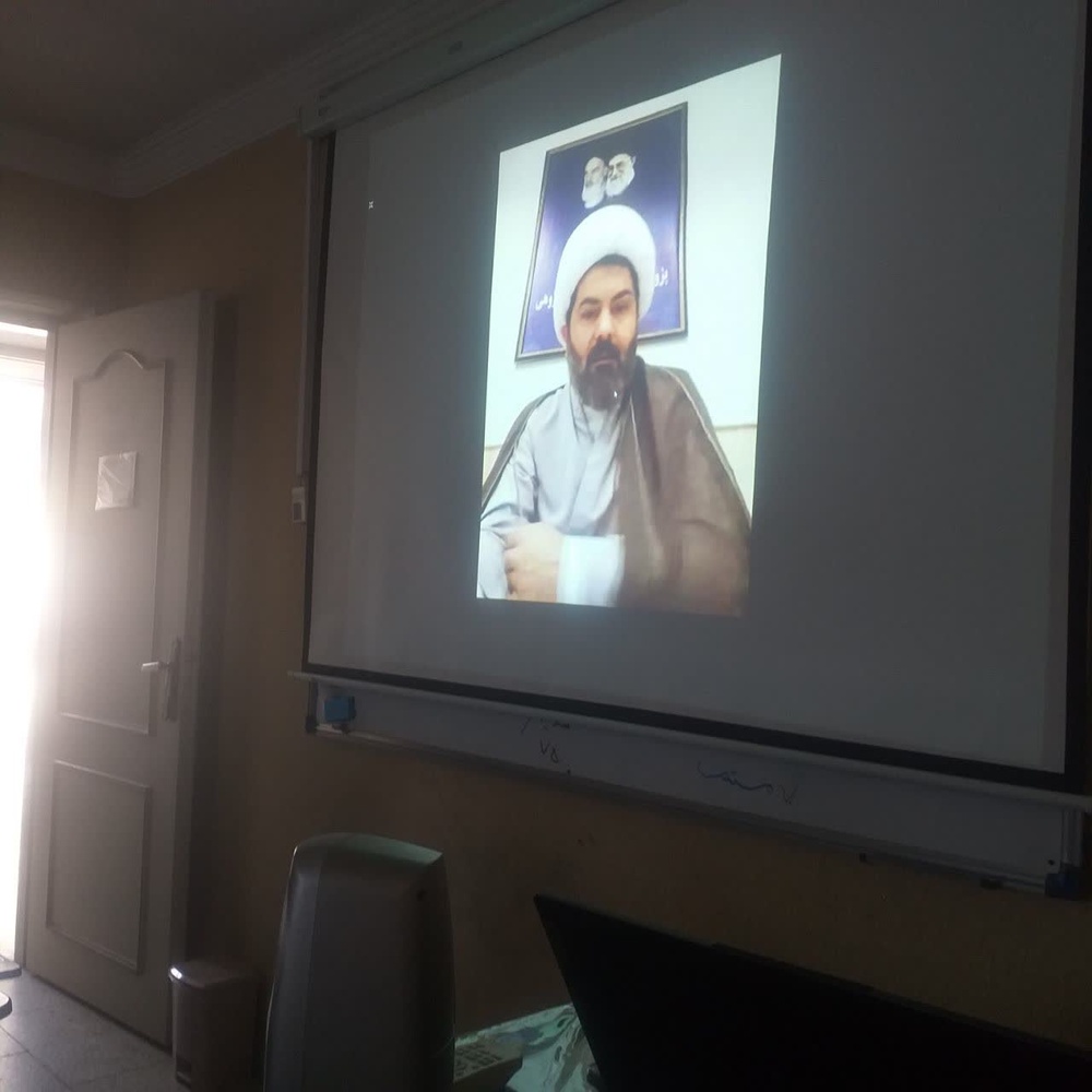 فرقه‌هایی که هویت دینی را نشانه گرفته اند؛ روایت یک نشست علمی در زنجان