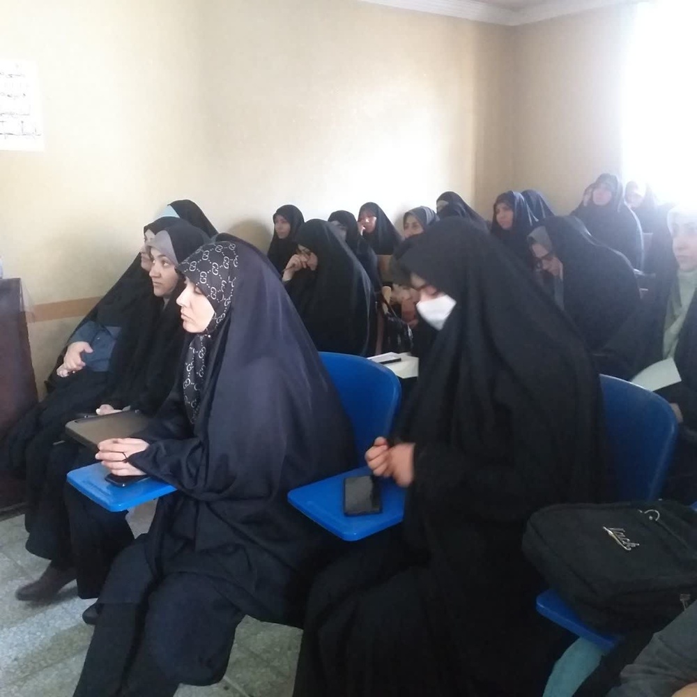 فرقه‌هایی که هویت دینی را نشانه گرفته اند؛ روایت یک نشست علمی در زنجان