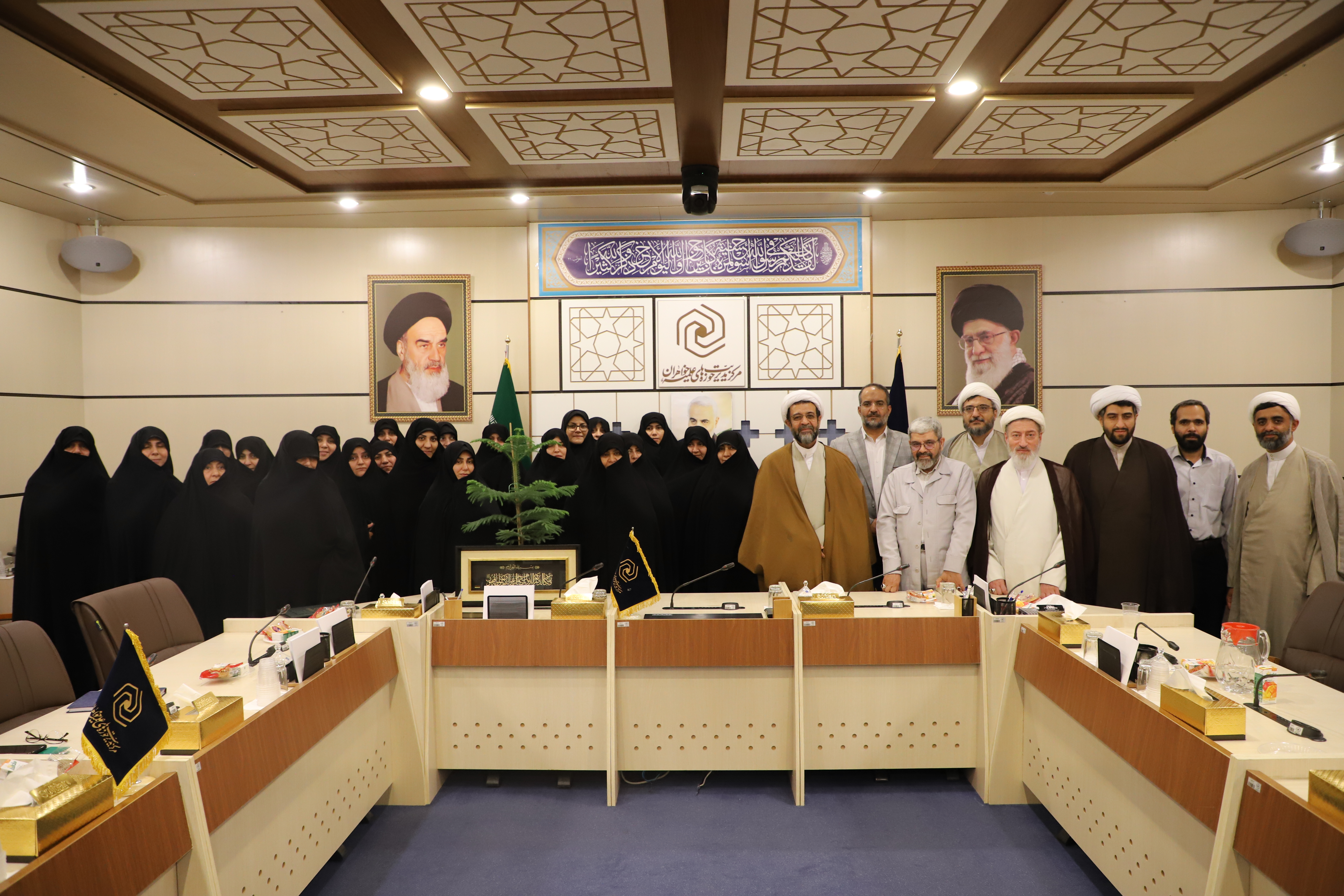 مراسم تکریم و معارفه معاون آموزش حوزههای علمیه خواهران برگزار شد/ صدرشیرازی سرپرست معاونت آموزش شد