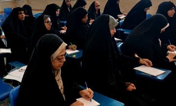 تصاویری از هم‌افزایی فرهنگی در مدرسه علمیه خواهران برازجان