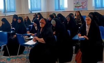 تصاویری از هم‌افزایی فرهنگی در مدرسه علمیه خواهران برازجان