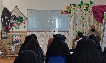 تصاویری از هم‌افزایی فرهنگی در مدرسه علمیه خواهران برازجان