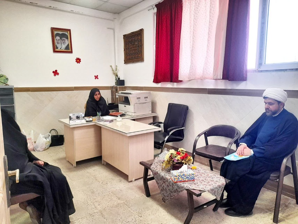 بازدید رئیس اداره تربیتی حوزه خواهران از پیش‌دبستانی فاطمه الزهرا (س)