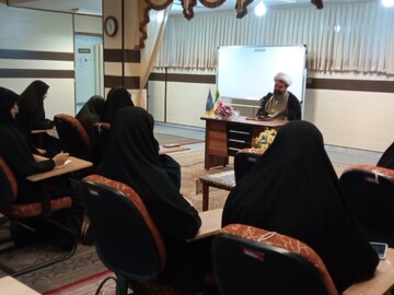 تصاویر/ بازدید مدیر حوزه علمیه خواهران استان مرکزی از مدرسه علمیه فاطمة الزهرا(س) اراک