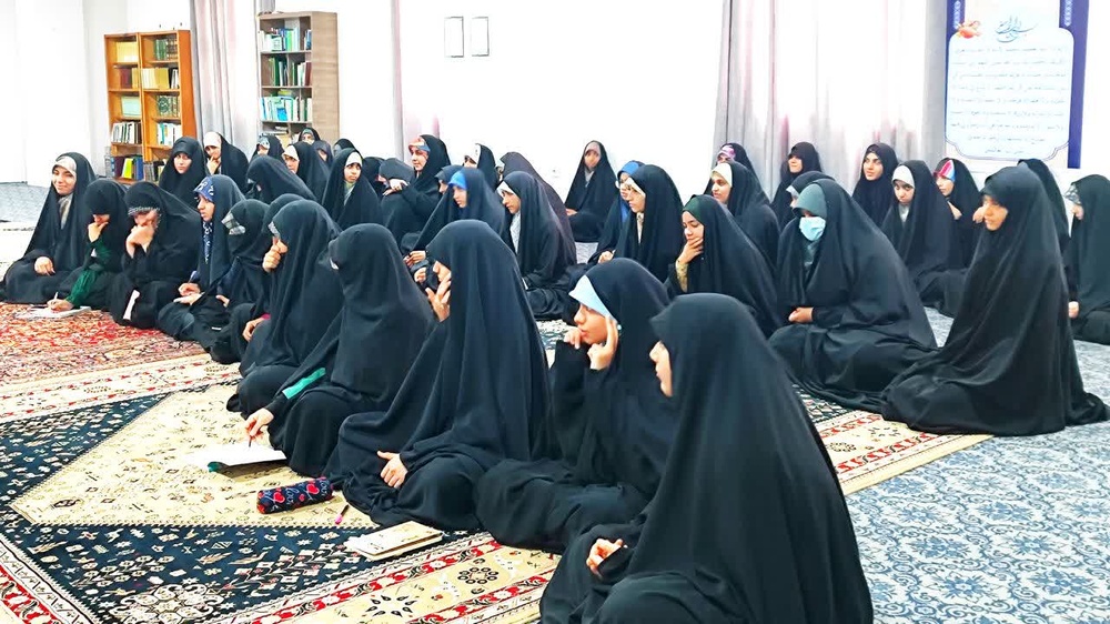 طلبگی سلوکی میان معرفت، اخلاق و علم است