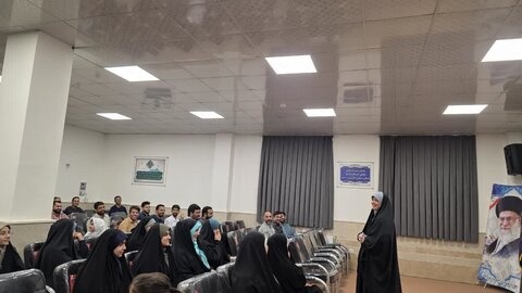 نشست گام هایی به سوی آرامش