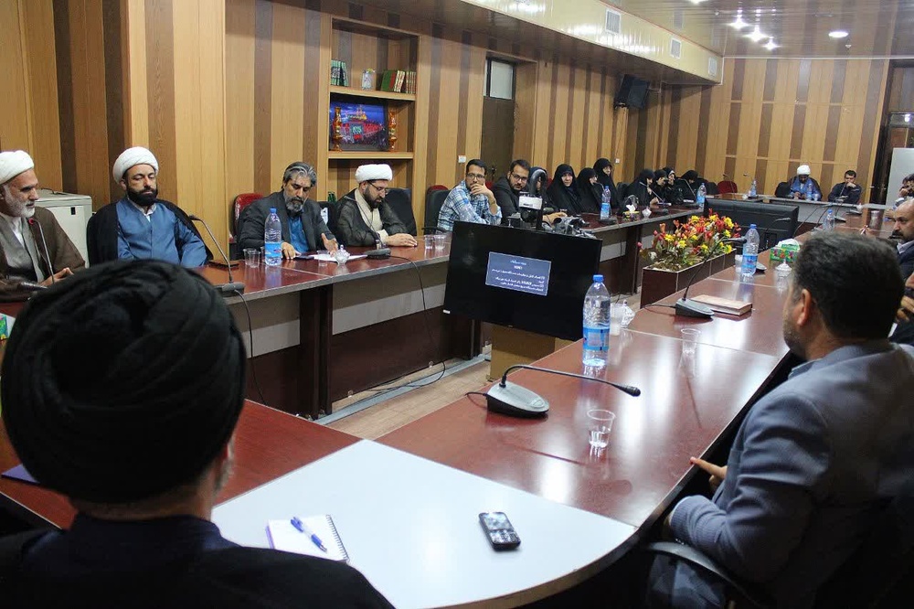 جهانیشدن حوزههای علمیه با الگوی مکتب سلیمانی/ استان کرمان مرجعیت بینالمللی در زمینه گفتمانسازی مقاومت پیدا کند