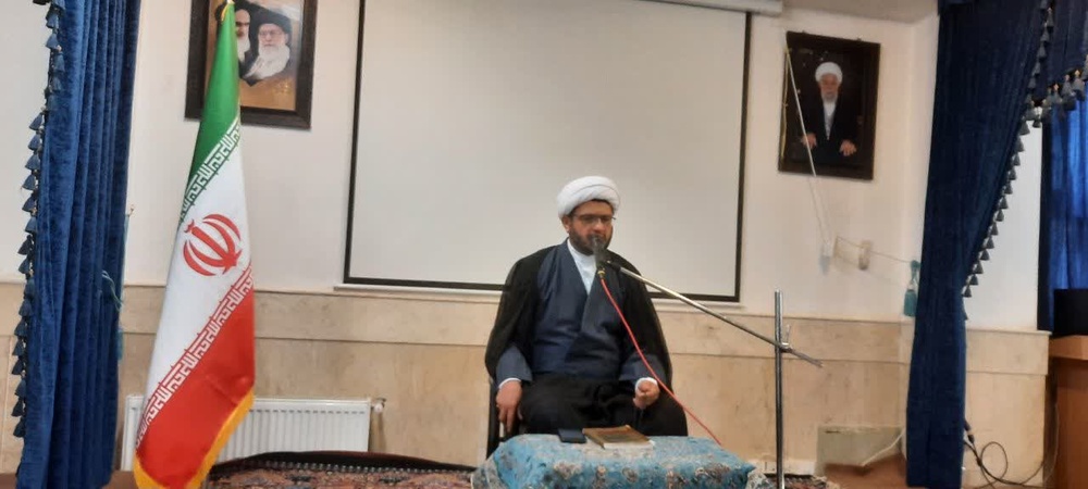 انس با قرآن، اساس رسالت طلاب در تفقه و انذار جامعه